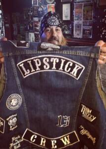 Entrevista a Sugar Kane (Lipstick): riffs, actitud y legado desde Barcelona